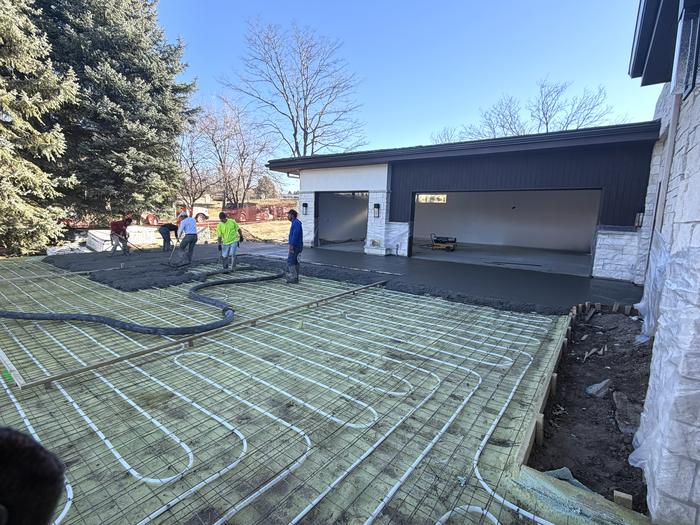 Radiant heated driveway install